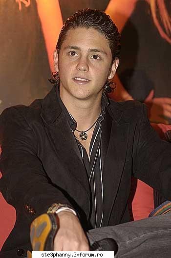 Christopher Uckerman-Diego Bustamante - uite o pozuca cu el - ..::RBD::..